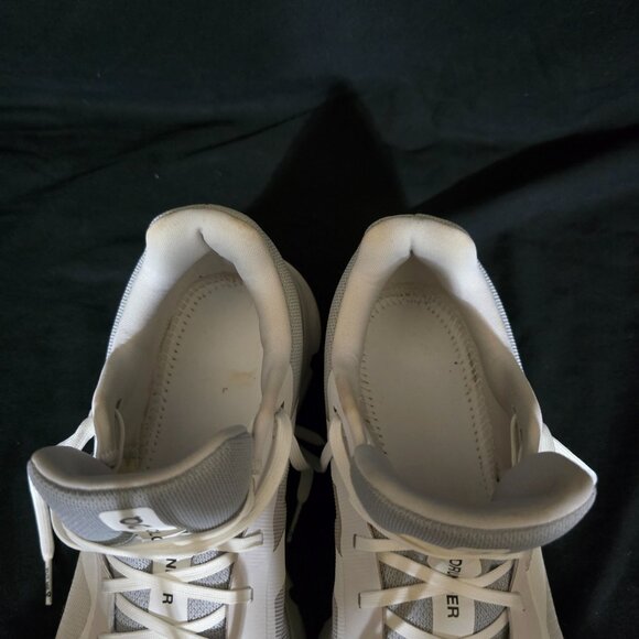 OnCloud Cloudrunner White / Frost - Women's Sz 10 - Picture 10 of 10